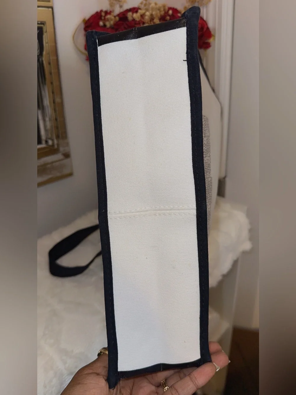 Chanel N°5 100th Anniversary White & Black Canvas Tote Bag and makeup pouch - Picture 4 of 13